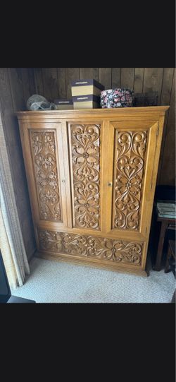 Vintage armoire