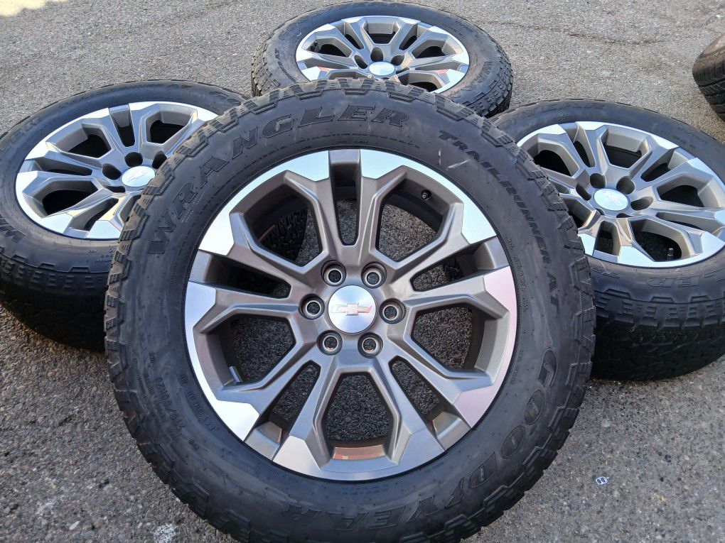 2023 OEM GMC TIRES AND WHEELS CHEVY SILVERADO HIGH COUNTRY 20 INCH TIRES GOODYEAR ALL-TERRAN 95 % HAVE TPMS SENSORS $ 1499 