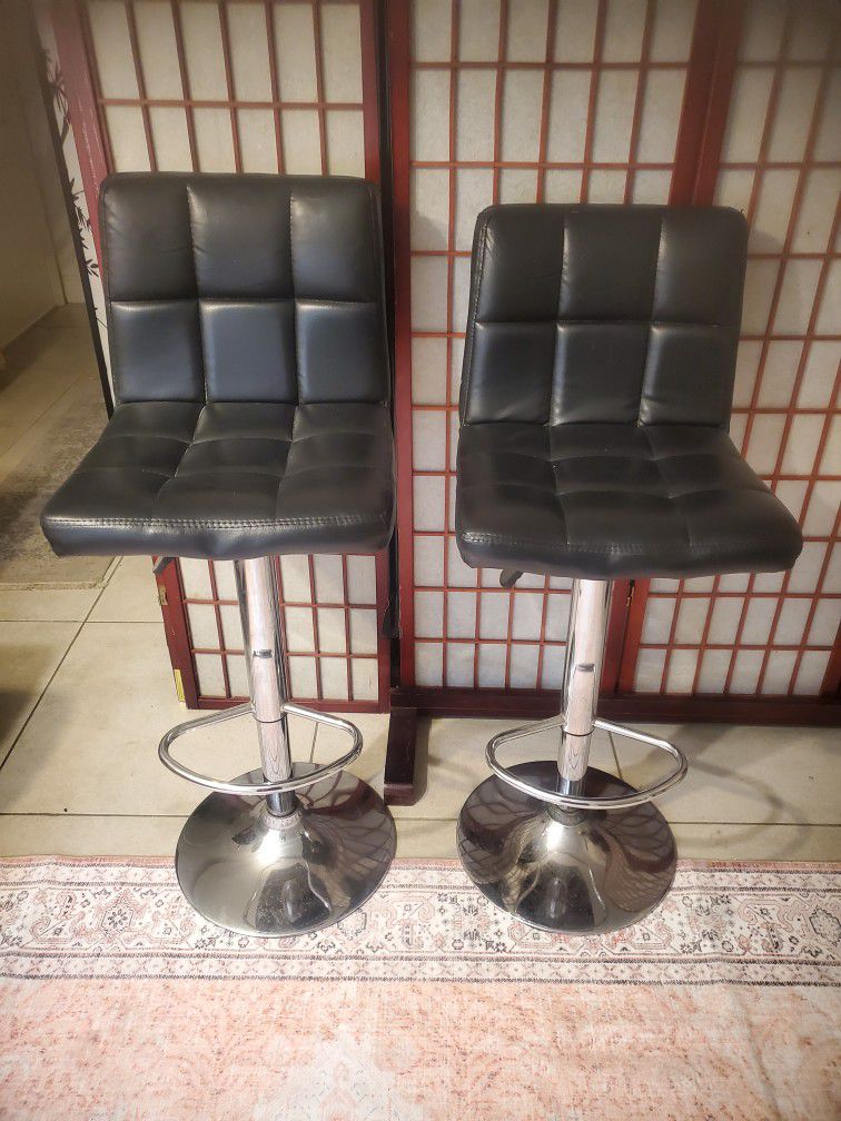 Bar stool Chairs X2