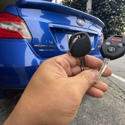 Llaves De Autos / Car Keys And Remotes 