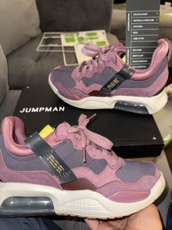 Womens Jordan’s MA2
