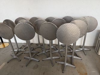 Round Aluminum Bar Height Folding table 24”
