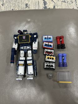 Transformers Masterpiece Soundwave