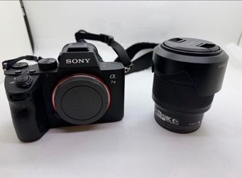 Sony A7 III camera with lens 28-70 lens