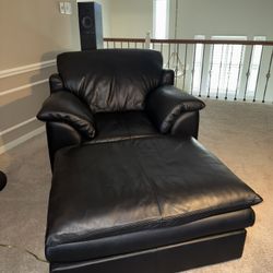 Luxurious Leather Chair & Ottoman