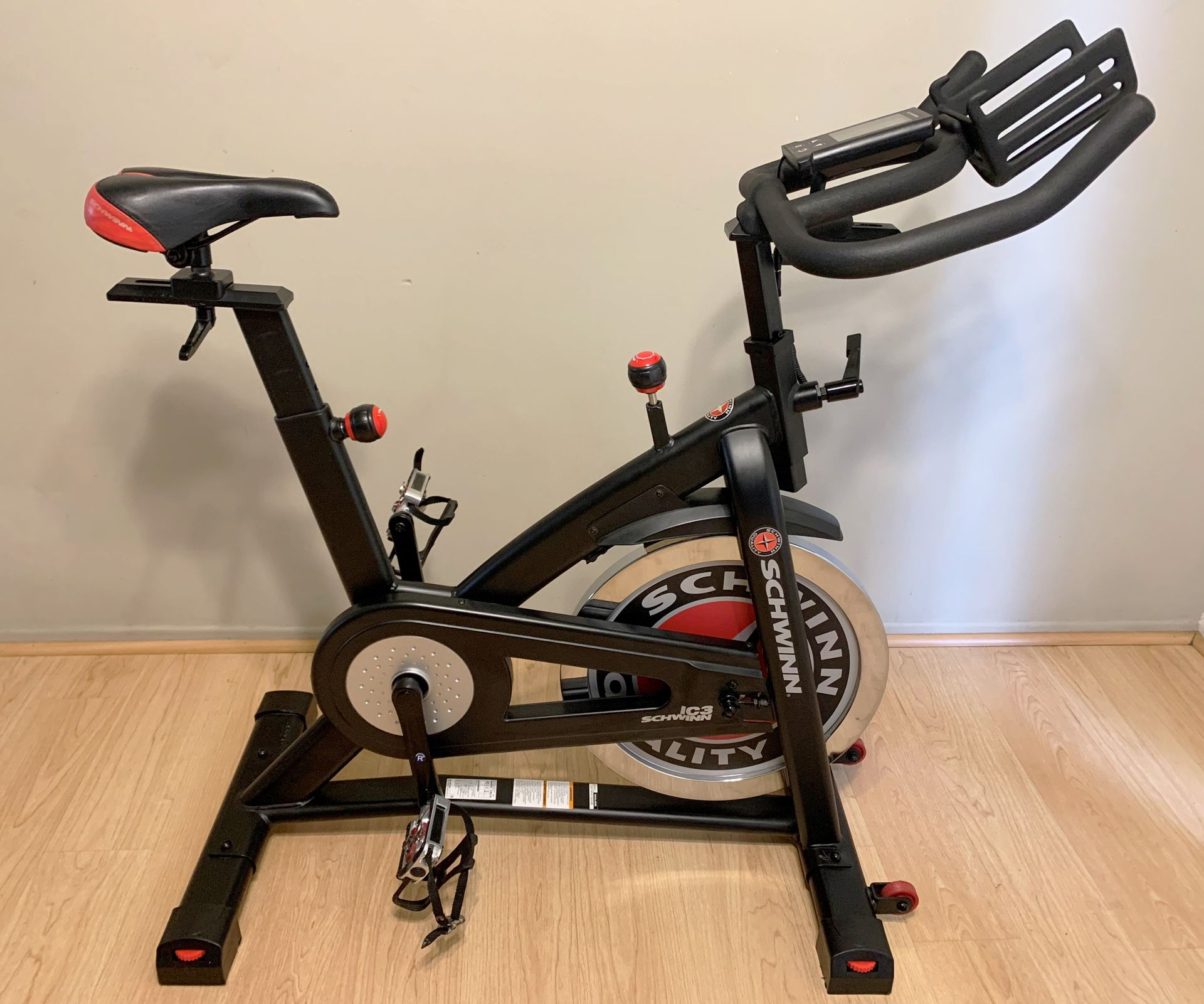 Schwinn IC3 Indoor Stationary Spin Bike Exercise Bicycle Fitness Cycling Trainer Studio Upright