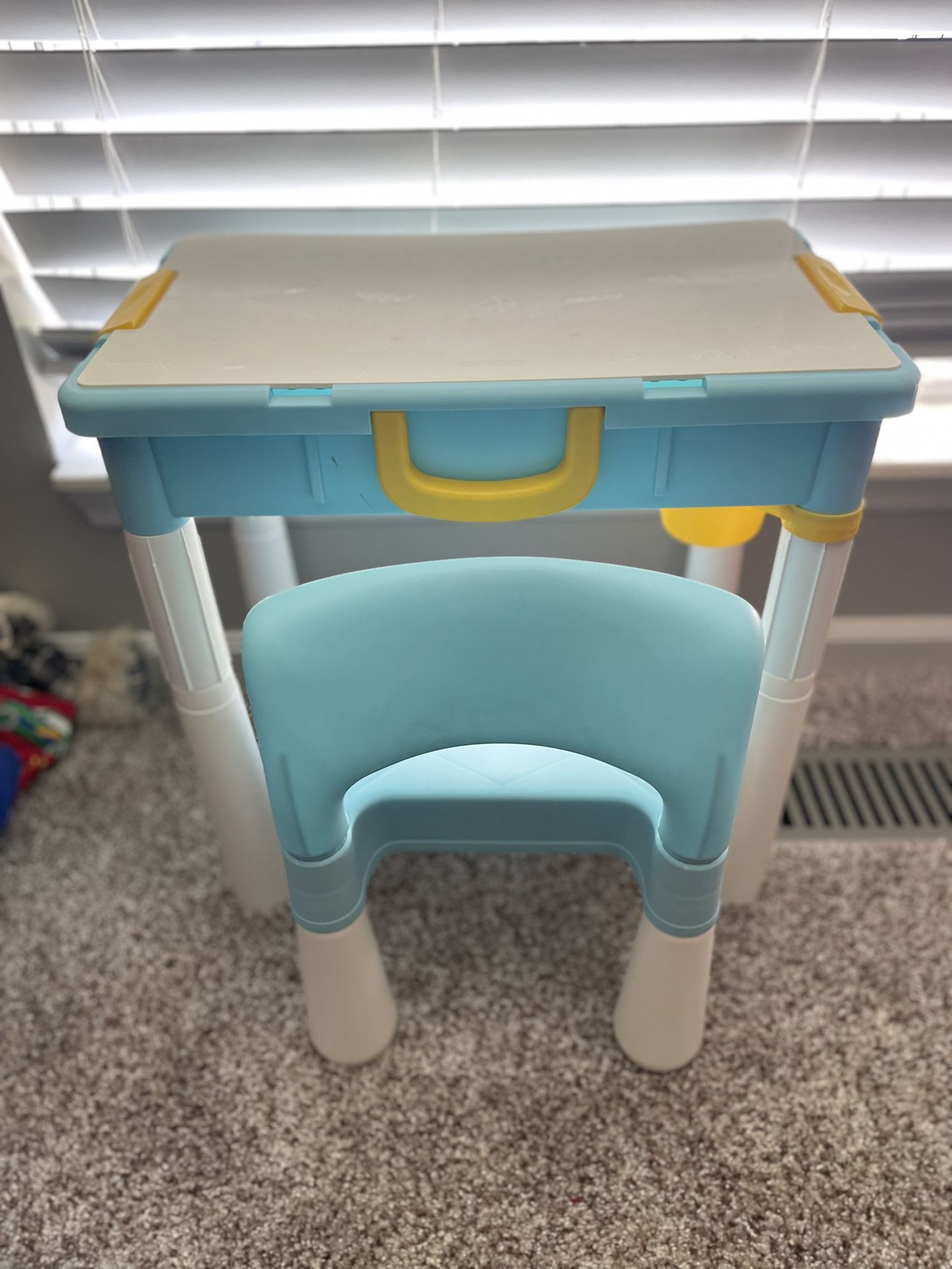 Toddler Desk 