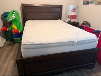 Bedroom set