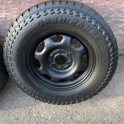 Ford Stock  Rims Good Tires On All 4 6 Lug 