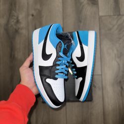 Jordan 1 Low Laser Blue Size 10