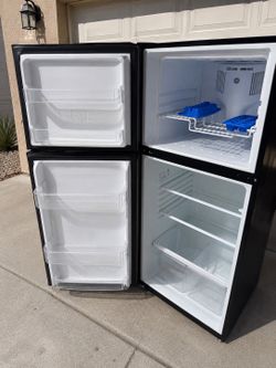 GE Fridge