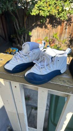 Jordan 12 size 10c