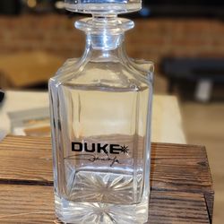Duke John Wayne Whiskey Decanter & Glasses