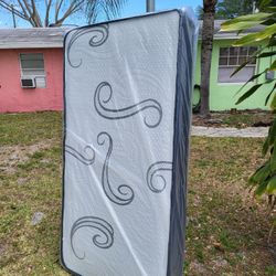 NEW TWIN MATTRESS AND BOX SPRING -- Also Available In All Sizes.