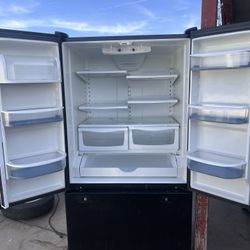 Amana Refrigerador Works Great 