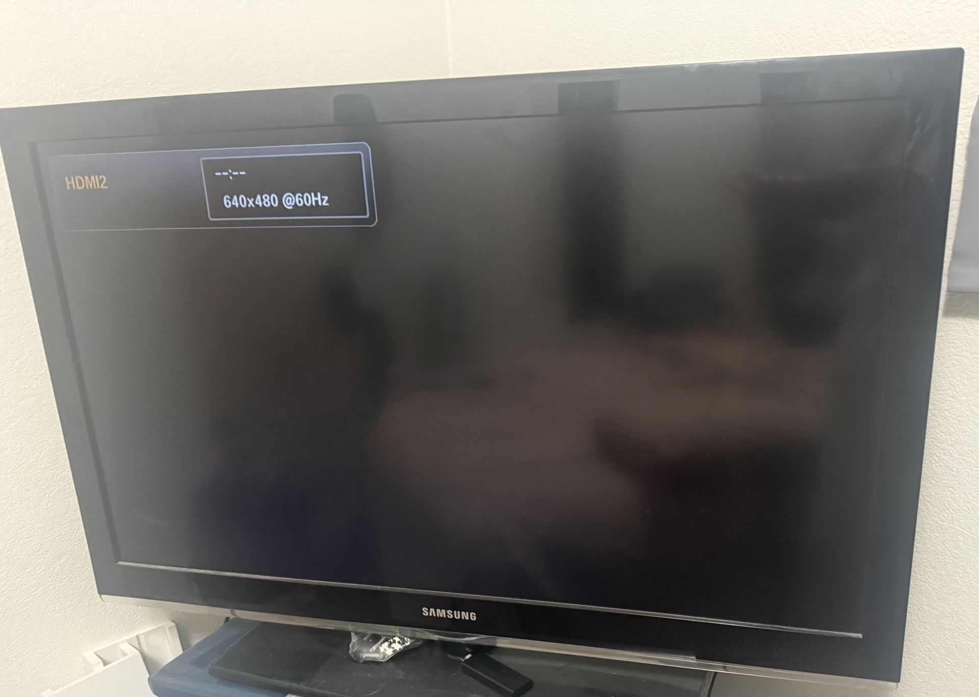 SAMSUNG 40" CLASS 500 SERIES 1080P 60HZ plus Amazon Fire TV streaming device.