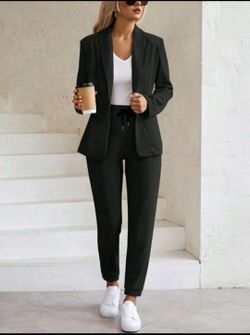 Beautiful tuxedo 2 piece set for women