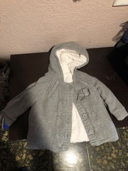 Gray 👧🏻 sweater jacket 12-18 months girl w hoodie and lined