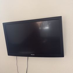 Panasonic Tv 42”