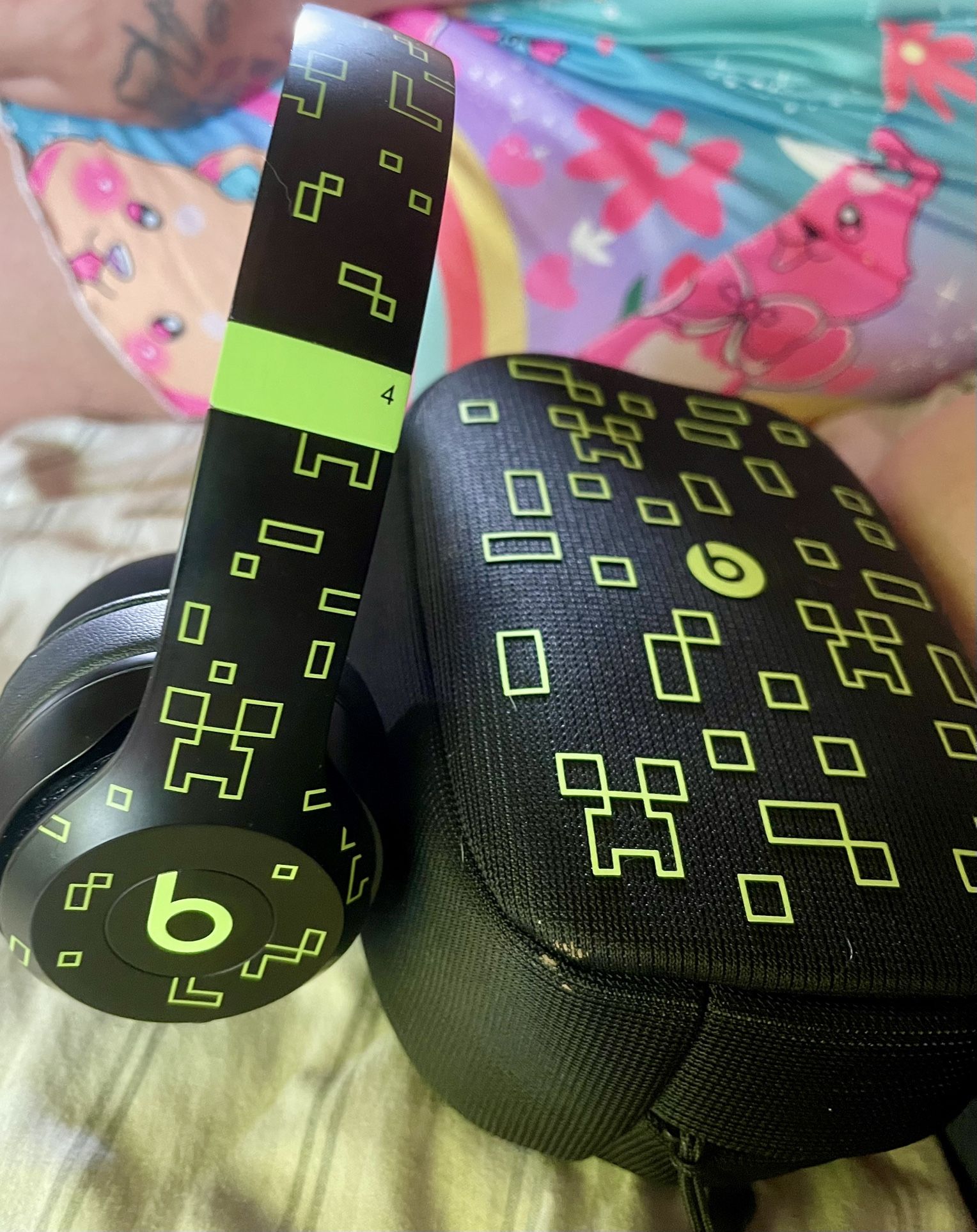 Limited Edition Beats 🎧 Solo 4 Pro Minecraft