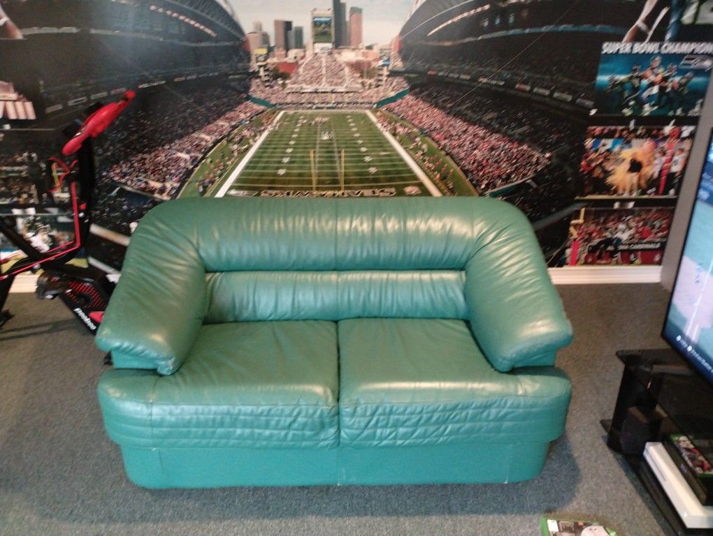 Apartment Sofa (Leather)