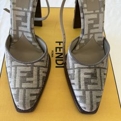 Fendi Heels Authentic  Size 9