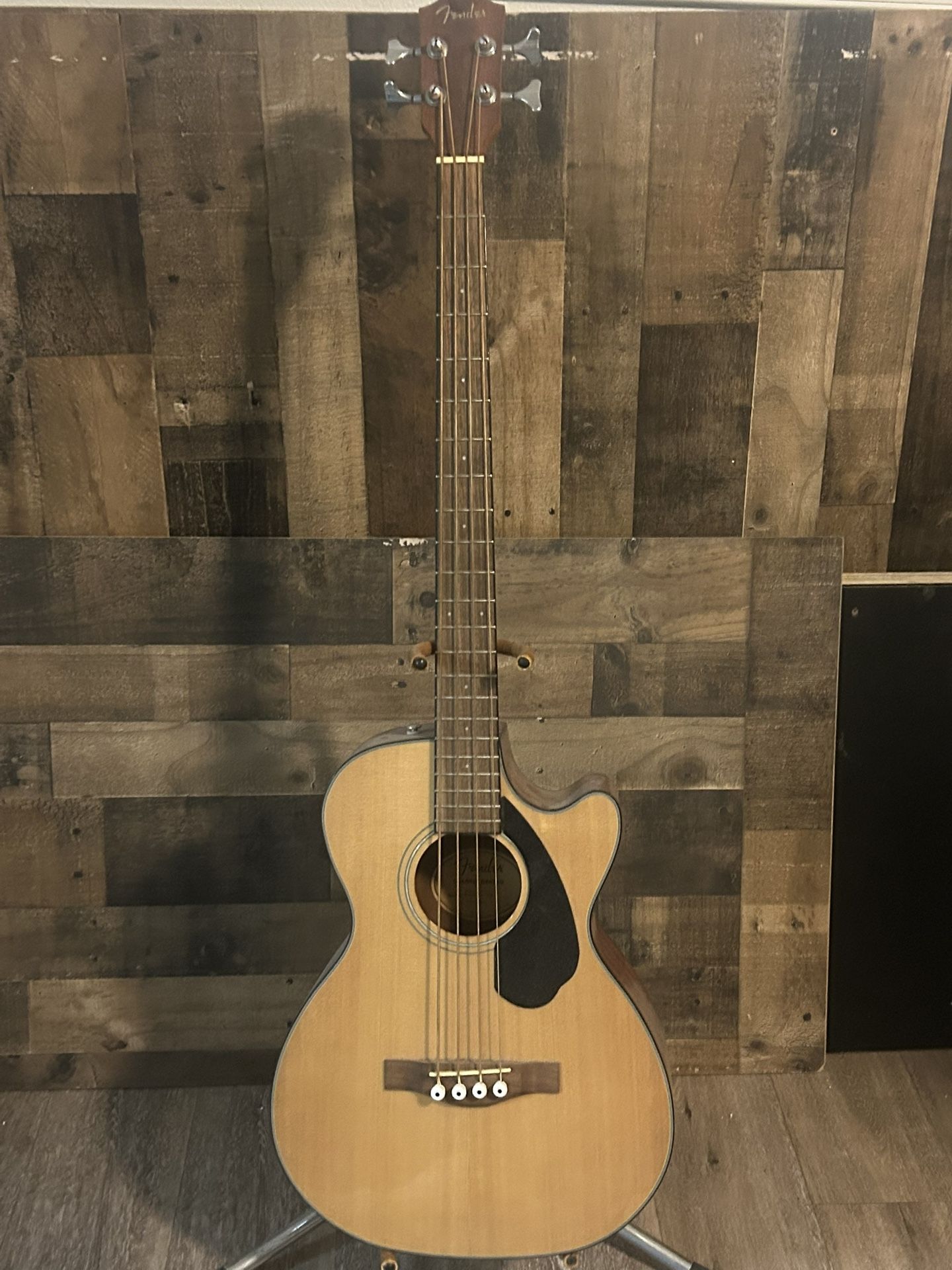 Fender Acoustic Bass