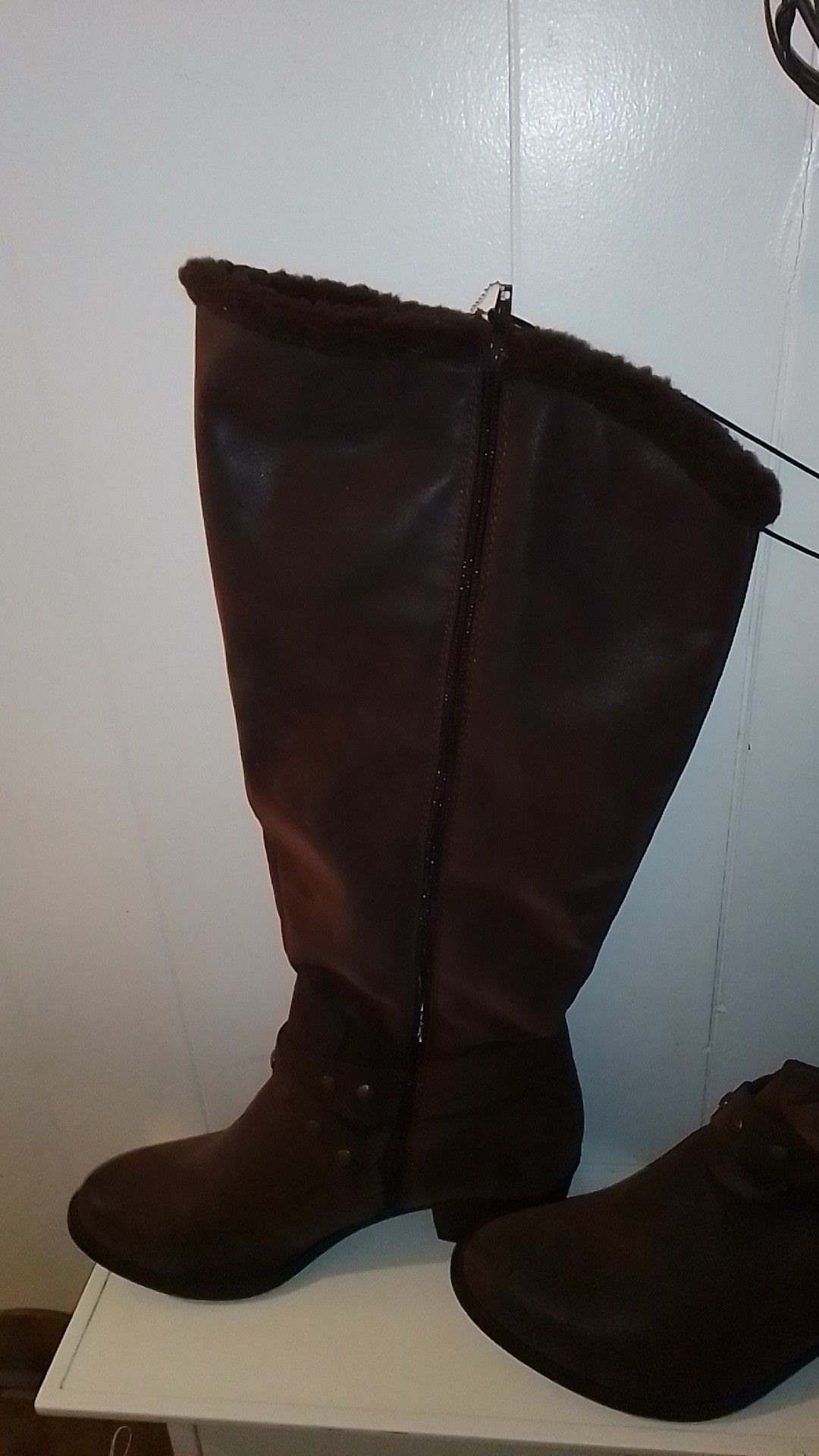 Women's size 12 boots