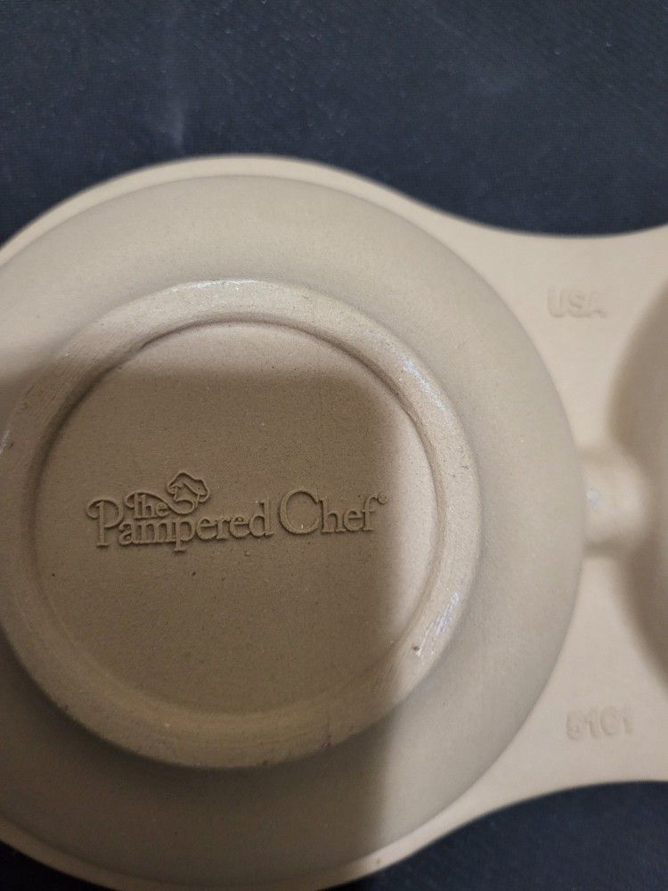π³ Pampered Chef Stoneware Egg Cooker / Double Dish