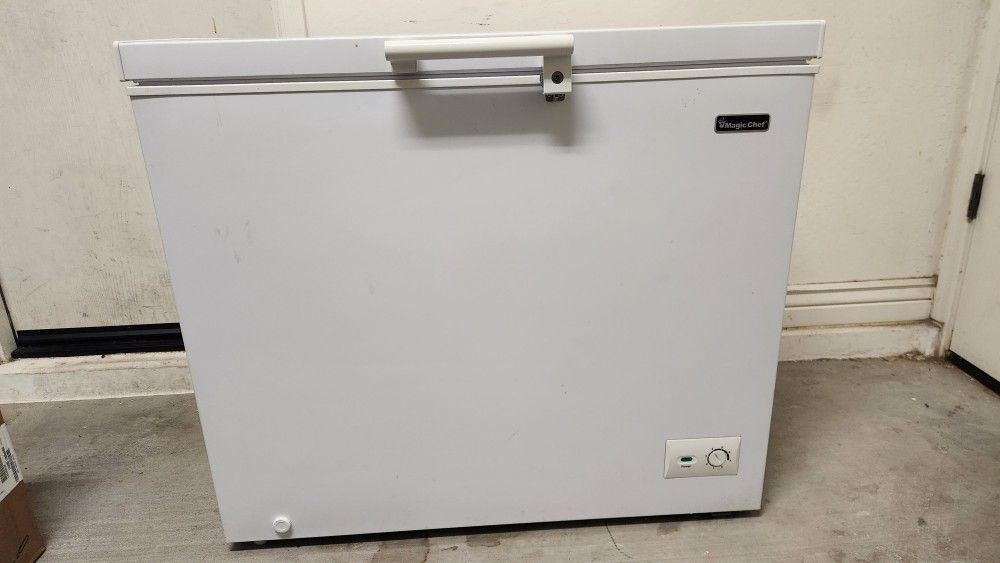 Magic Chef Freezer