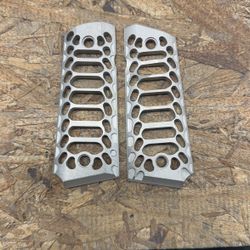 1911 Government/Commander Full Size Grips Aluminum Cobra Skeleton Brushed Aluminum
