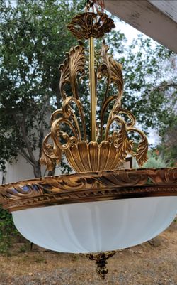 Quiozel Brass filigree Victorian light fixture
