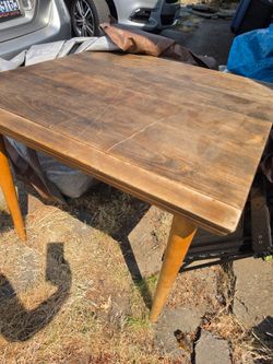 Free table. Real wood