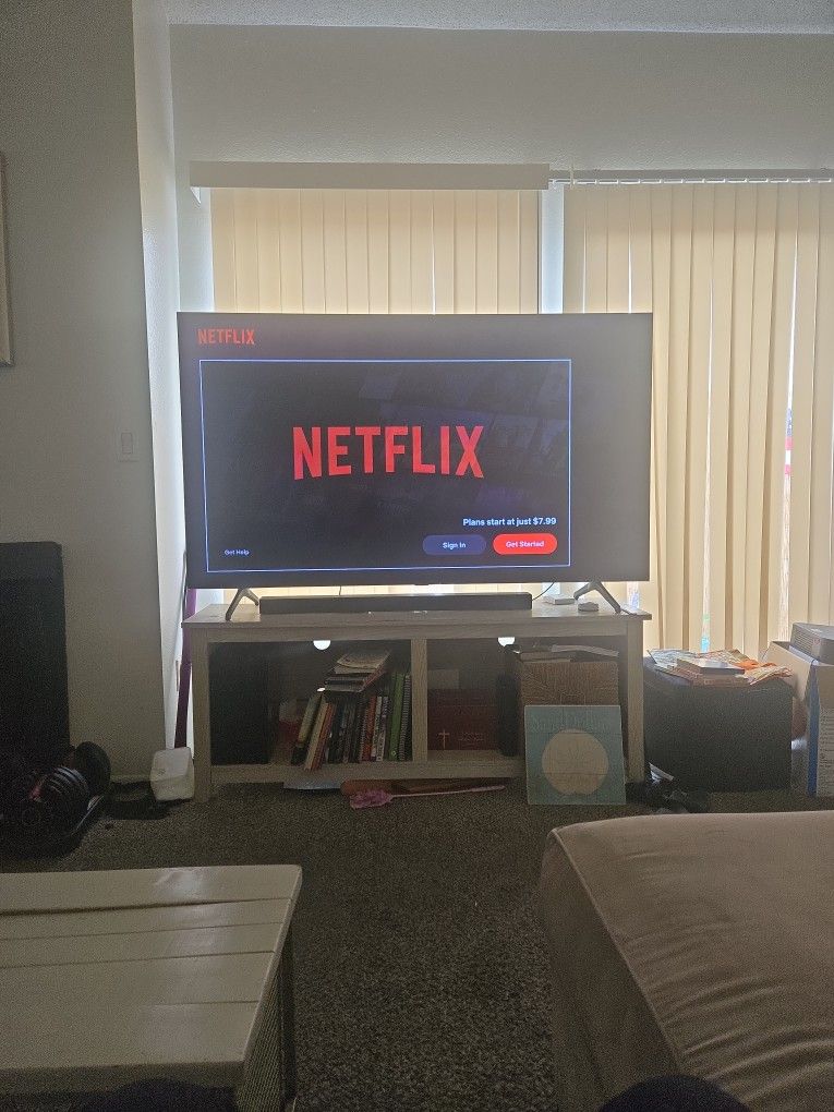 Samsung 70inch Smart TV An Samsung Sound Bar