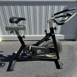 Golds gym Stationary Bike