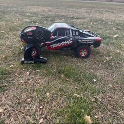 TRAXAS SLASH RC 