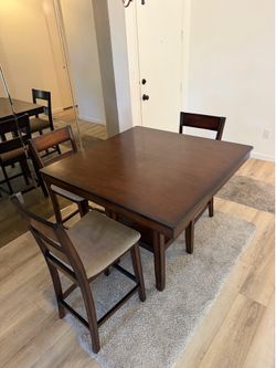Pub height dinner table 3 chairs