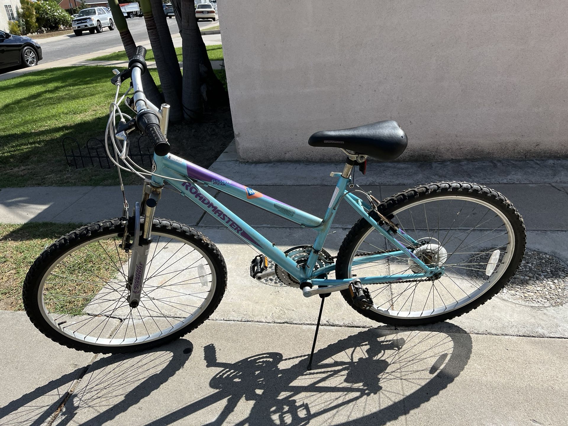 Roadmaster Granite Peak Bicycle .