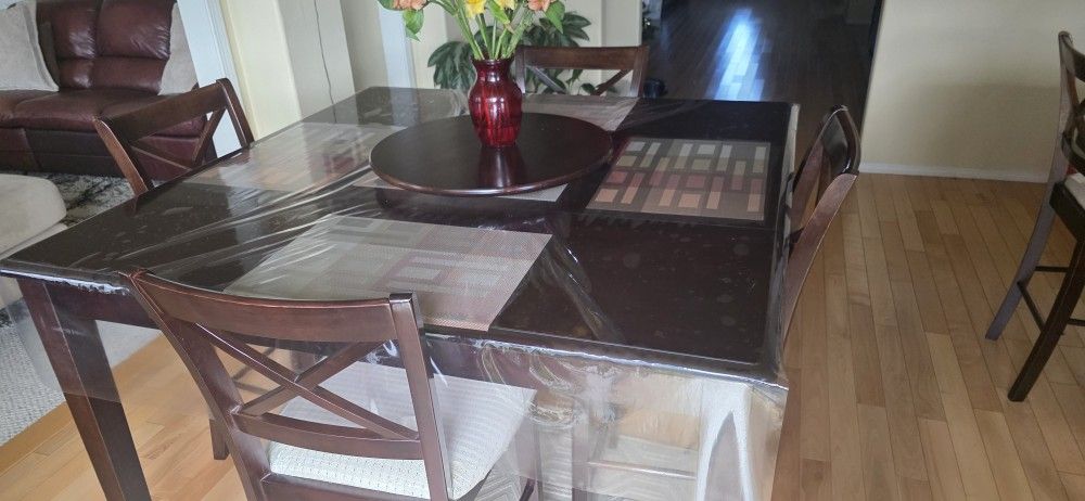 8 Chair Expandable Dinning Table