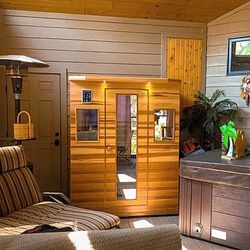 Infared SAUNA NEW IN BOX For Sale