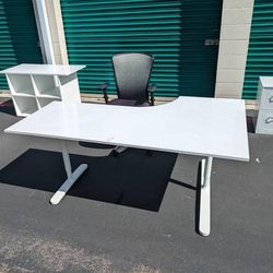 Office Desk Sets! Office Furniture! Can Deliver Wow!