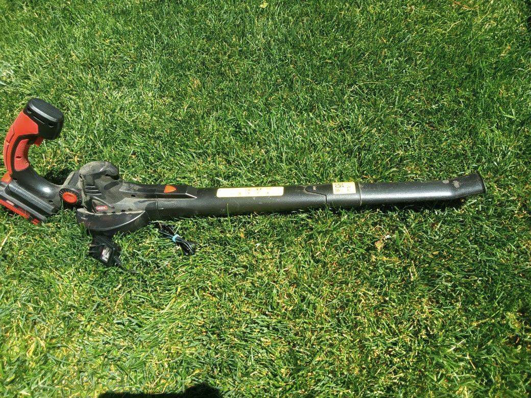 MZK Blower Vacuum w Battery Charger Lithium Ion 20V