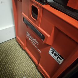 Milwaukee PACKOUT Rolling Drawer Tool Box 48-22-8420 – Excellent Condition