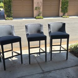 3 Bar stools 