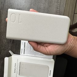 Samsung PORTABLE CHARGER