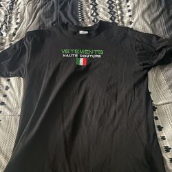 Vetements shirt size medium