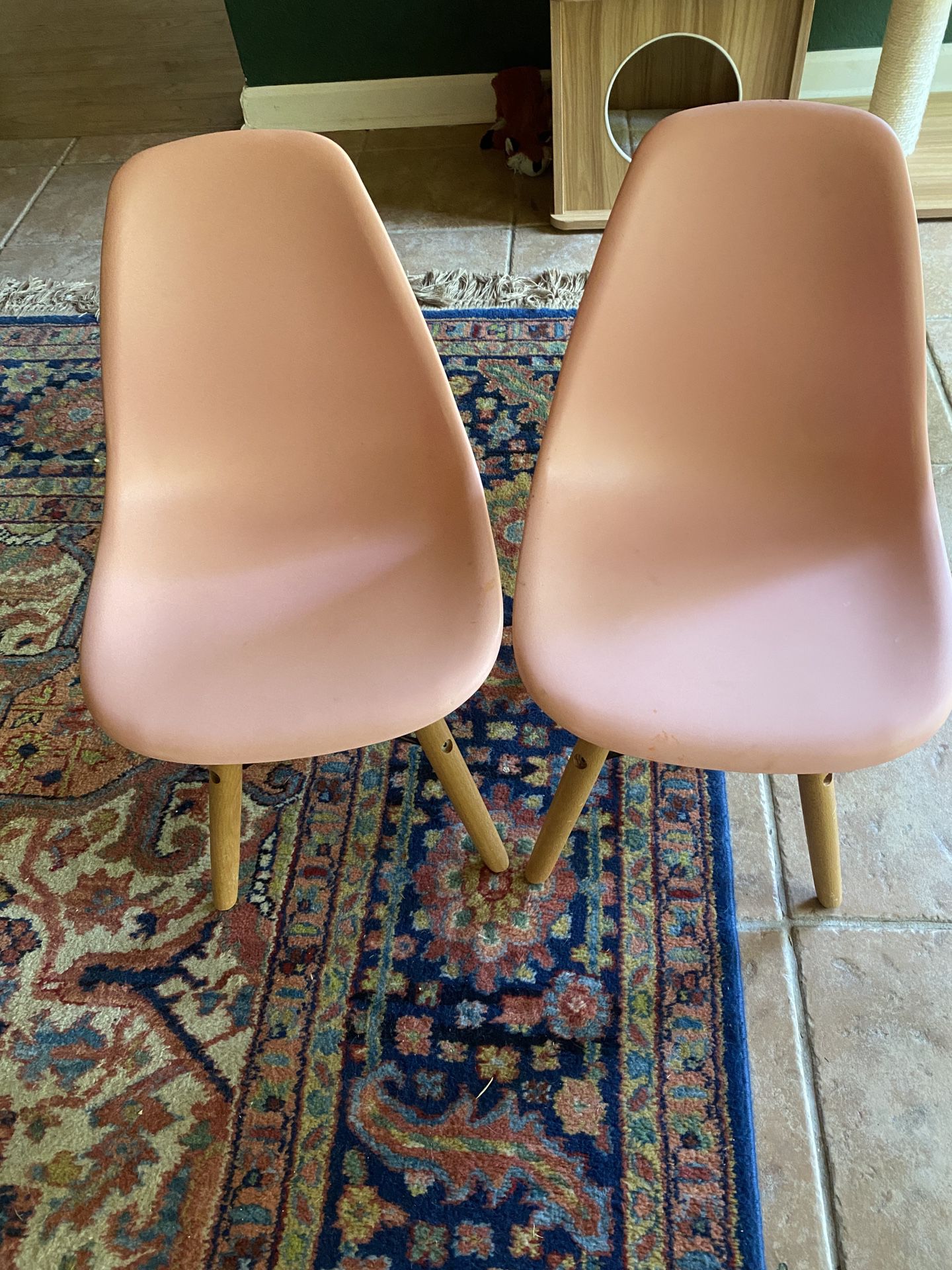 Set Of 2 Modern Pink Kids Chairs