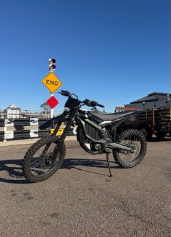 2023 Surron Ultra Bee *SUPER FAST*