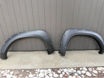 OEM-Style Front Fender Flares – 2012–2015 Toyota Tacoma