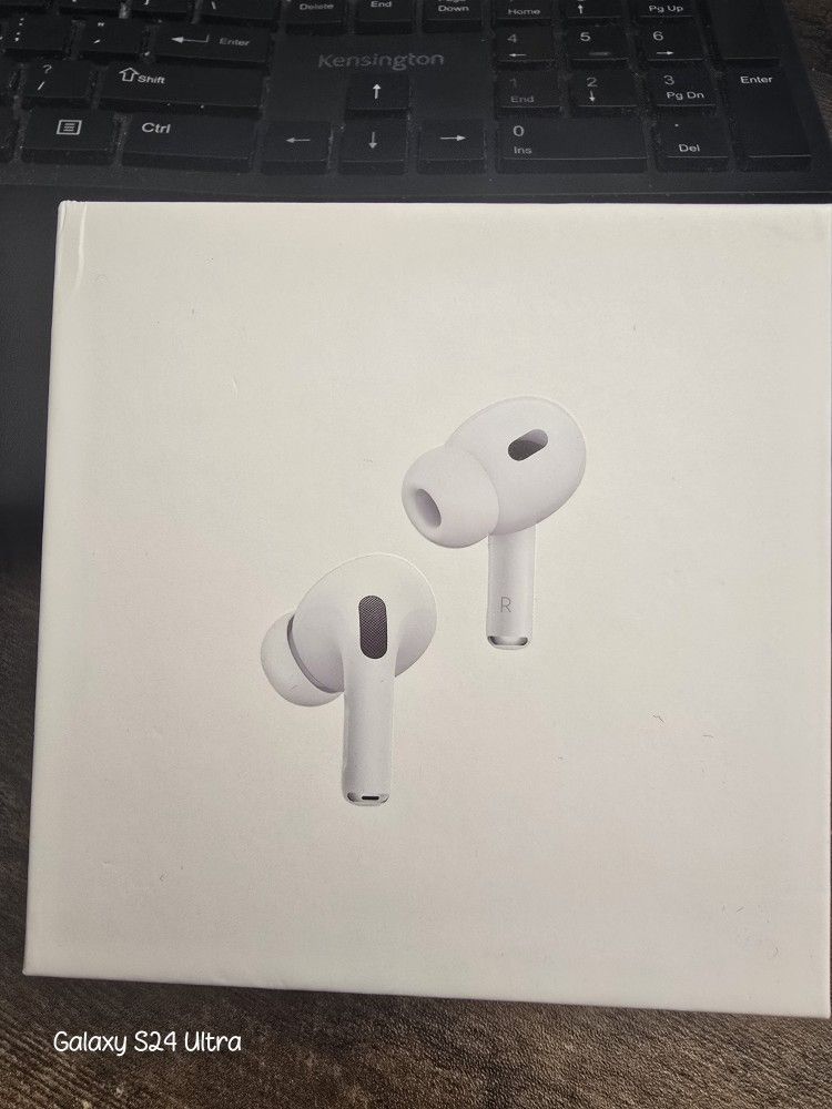 Apple AirPods 2nd Generation